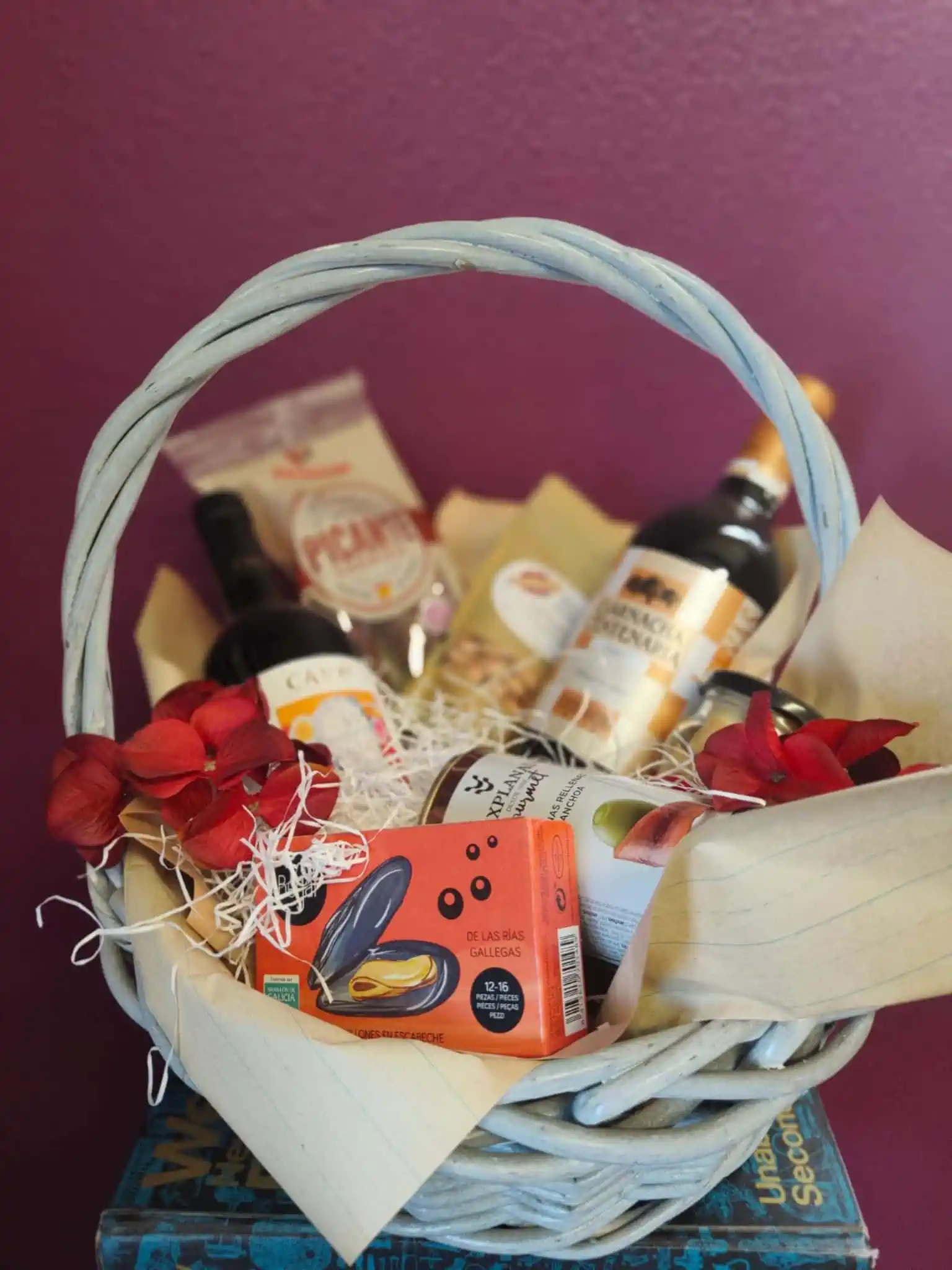 Curated Spanish hampers selection at The Clandestino USA